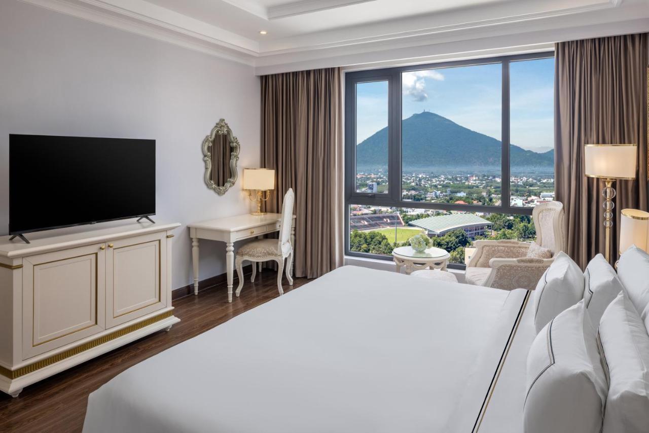Melia Vinpearl Tay Ninh Hotel Exterior photo